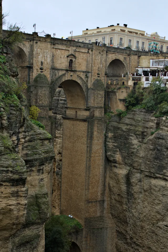 Tamron 28-300mm F3.5-6.3 (EF) - 00001465.webp