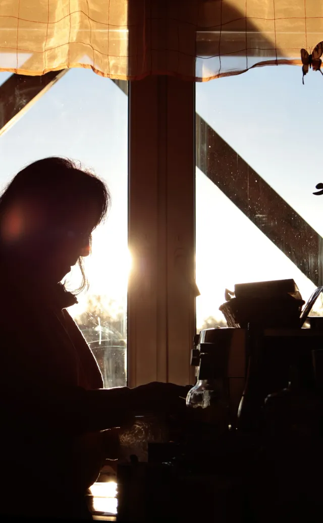 Vivitar 28-85mm f3.5-4.5 MC Macro Focusing Zoom (Olympus OM) - 00005483.webp