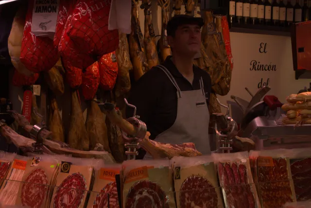 Tamron 28-300mm F3.5-6.3 (EF) - 00000551.webp