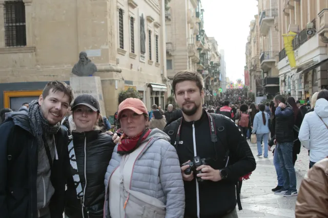 Tamron 28-300mm F3.5-6.3 (EF) - 00004216.webp