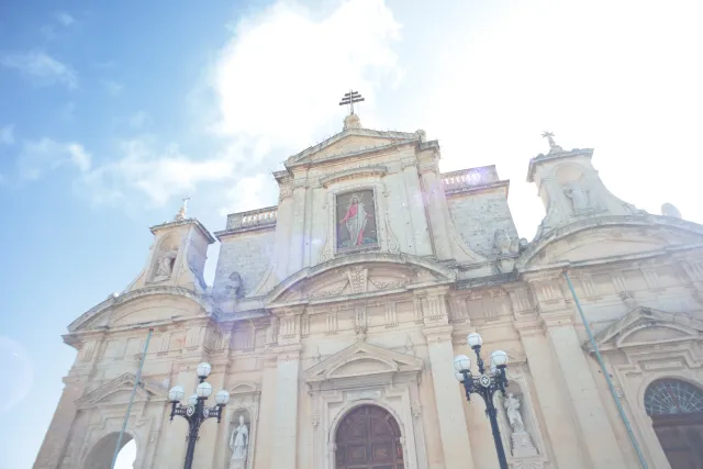 Carl Zeiss Flektogon f4 20mm (m42).md - 00003837.webp