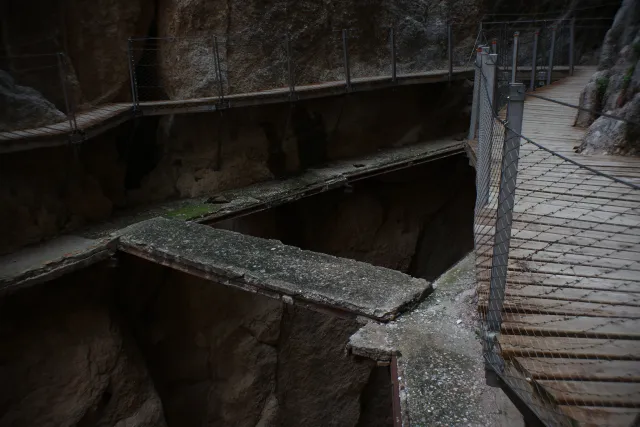 Auto Exaktar EEM 35mm f2.8 ( Minolta MD) - 00003048.webp