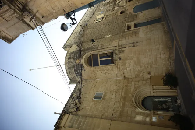 Carl Zeiss Flektogon f4 20mm (m42).md - 00003816.webp