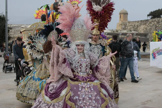 Tamron 28-300mm F3.5-6.3 (EF) - 00004223.webp