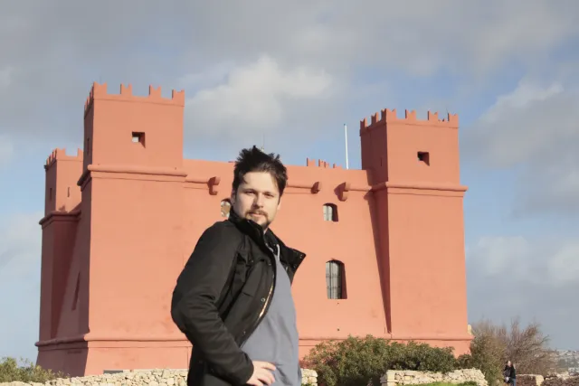 Tamron 28-300mm F3.5-6.3 (EF) - 00004684.webp