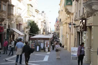 Tamron 28-300mm F3.5-6.3 (EF) - 00003430.webp