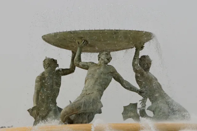 Tamron 28-300mm F3.5-6.3 (EF) - 00004037.webp