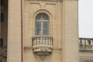 Tamron 28-300mm F3.5-6.3 (EF) - 00004035.webp