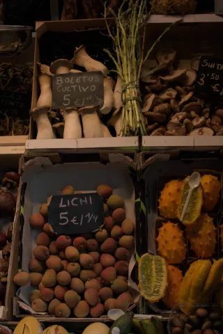 Tamron 28-300mm F3.5-6.3 (EF) - 00000550.webp