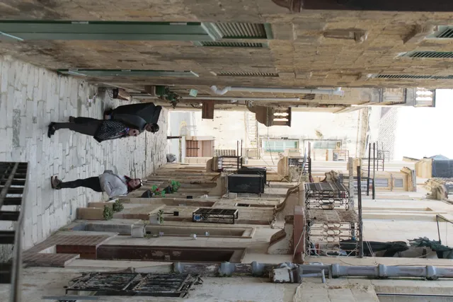 Tamron 28-300mm F3.5-6.3 (EF) - 00003554.webp