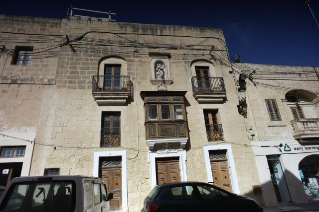 Carl Zeiss Flektogon f4 20mm (m42).md - 00003815.webp