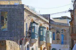 Tamron 28-300mm F3.5-6.3 (EF) - 00003987.webp