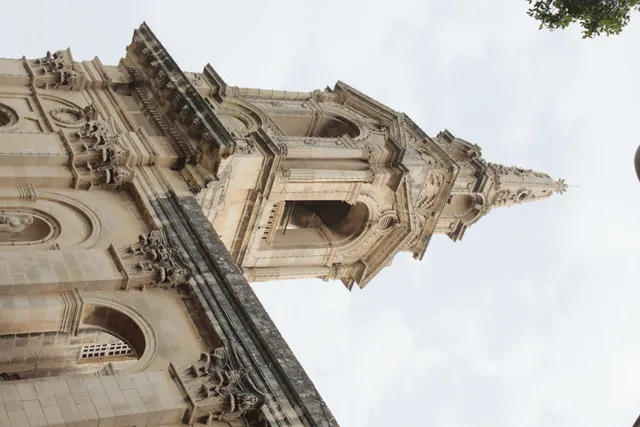 Tamron 28-300mm F3.5-6.3 (EF) - 00004032.webp