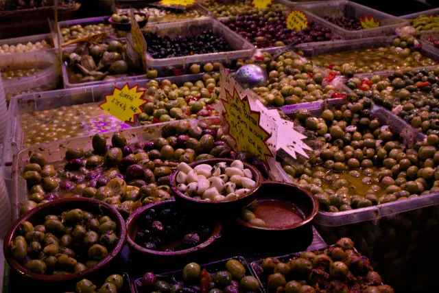 Tamron 28-300mm F3.5-6.3 (EF) - 00000574.webp